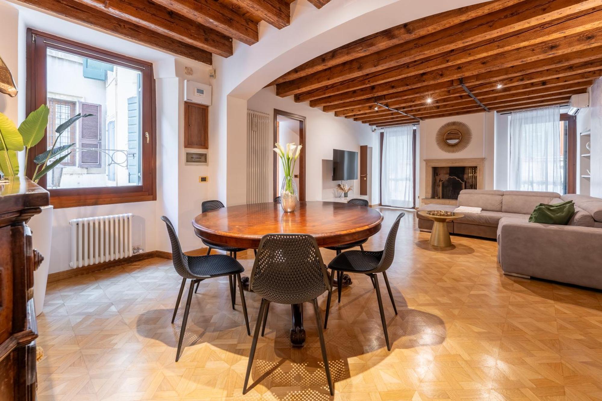 Sgarzerie Luxury Flat 2 Rooms 120Mq 维罗纳 外观 照片