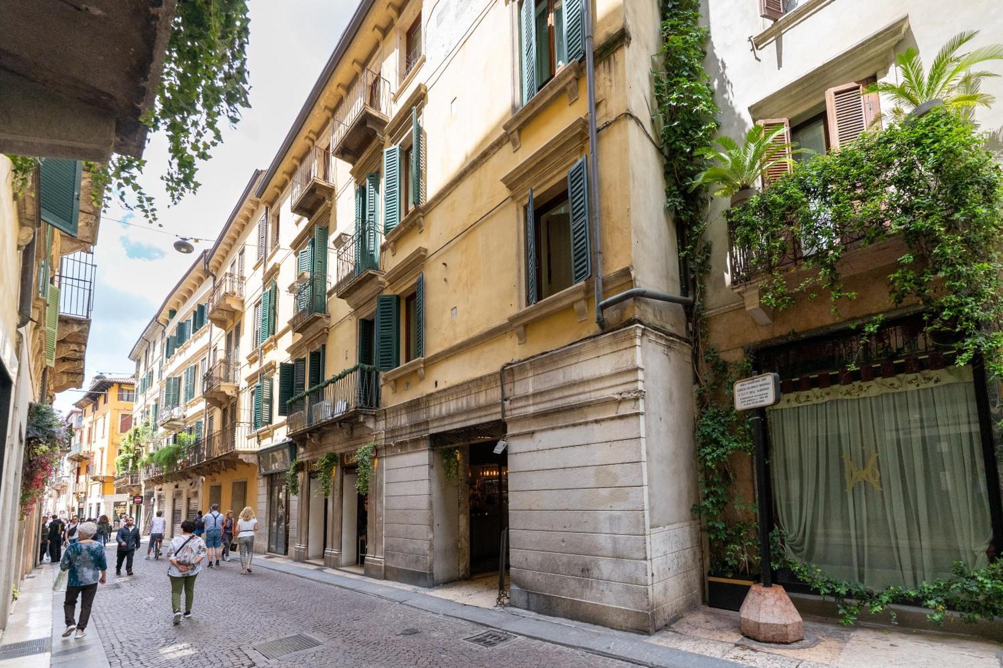 Sgarzerie Luxury Flat 2 Rooms 120Mq 维罗纳 外观 照片